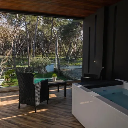 Luxury La Riserva Dannunziana 4*