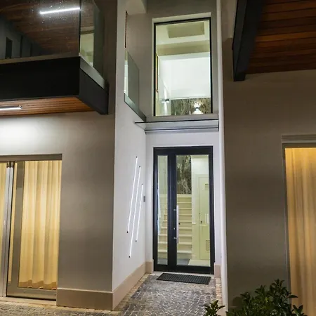 فندق مبيت وإفطار Luxury La Riserva Dannunziana 4*