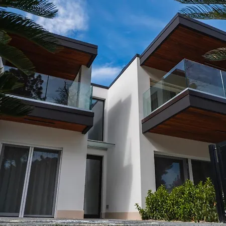 فندق مبيت وإفطار Luxury La Riserva Dannunziana 4*