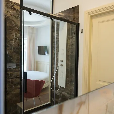 Bed & Breakfast Luxury La Riserva Dannunziana 4*